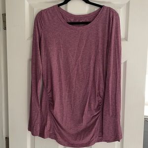 GAPfit maternity shirt